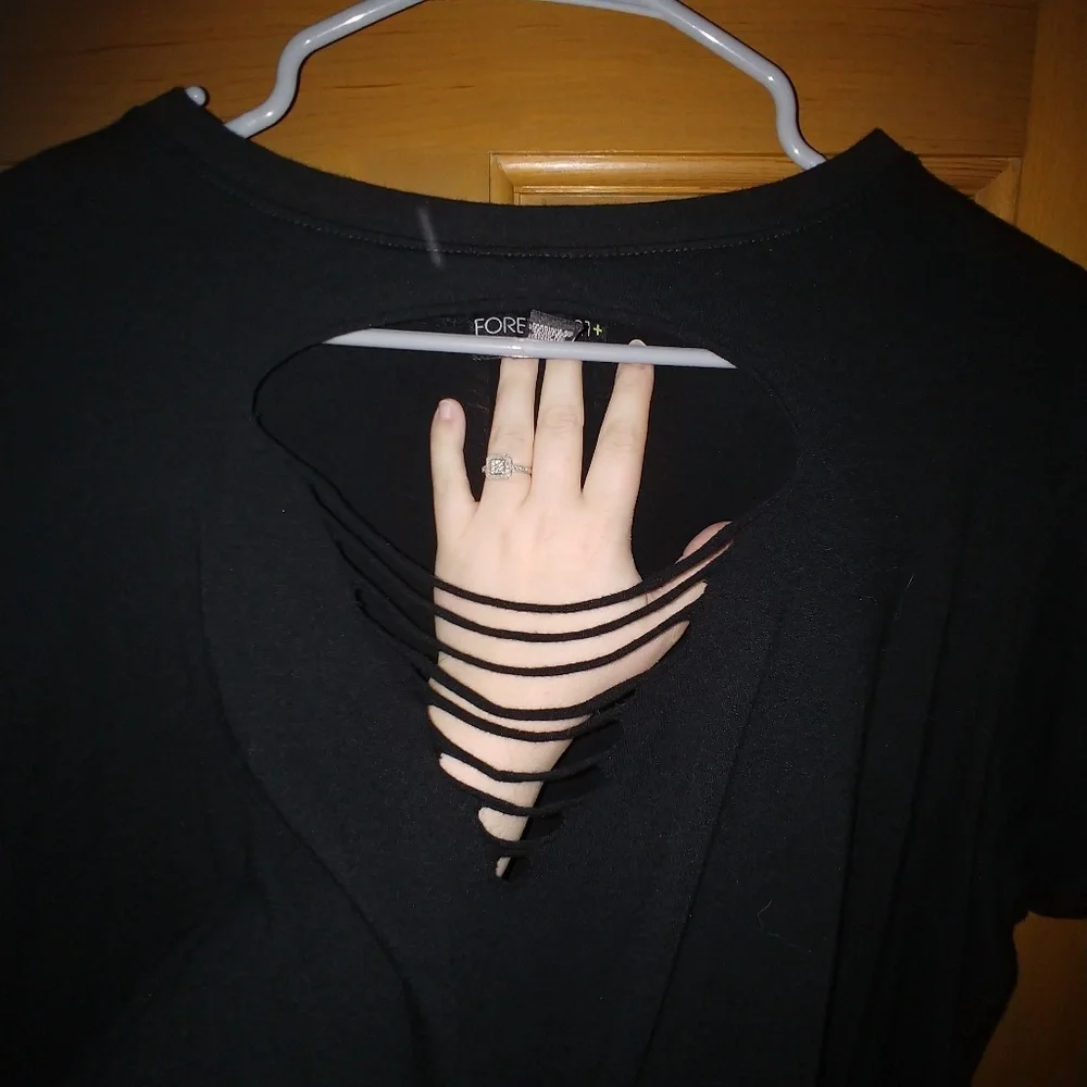 Forever 21 Ripped Tee - Picture 3 of 4